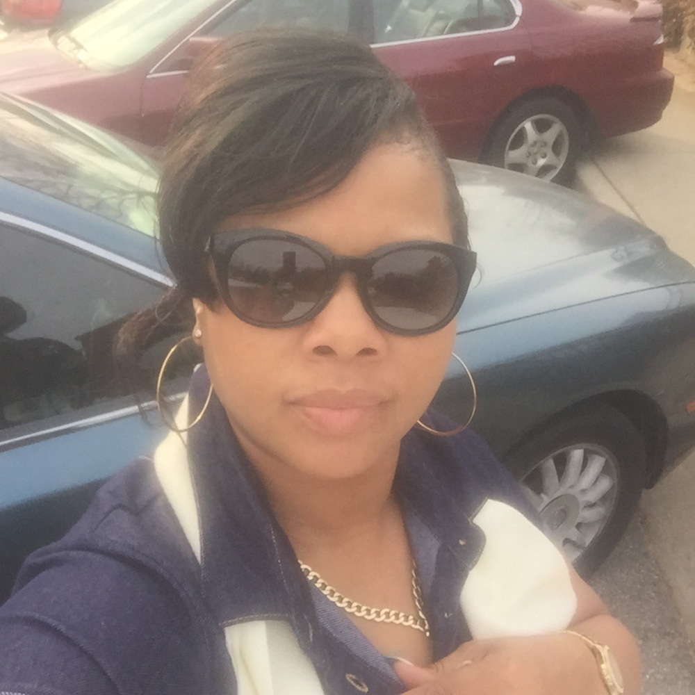 Meet your Posher, Latisha